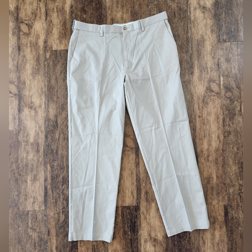NWT Men's Khaki Pants 38x32